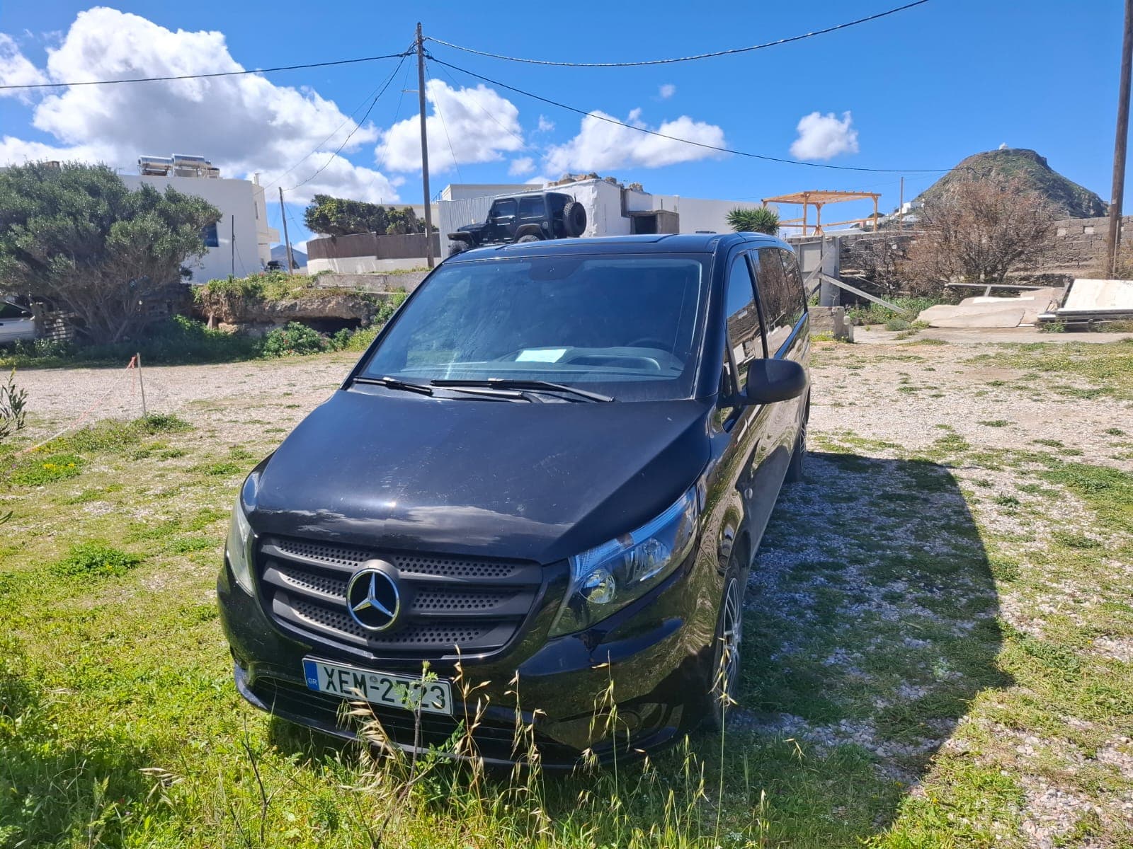 Mercedes-Benz Vito used for Milos airport and port transfers